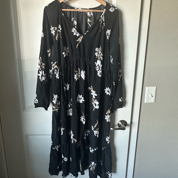 Sonoma Dresses & Skirts - Sonoma Black Floral Long Sleeve Dress- Maternity